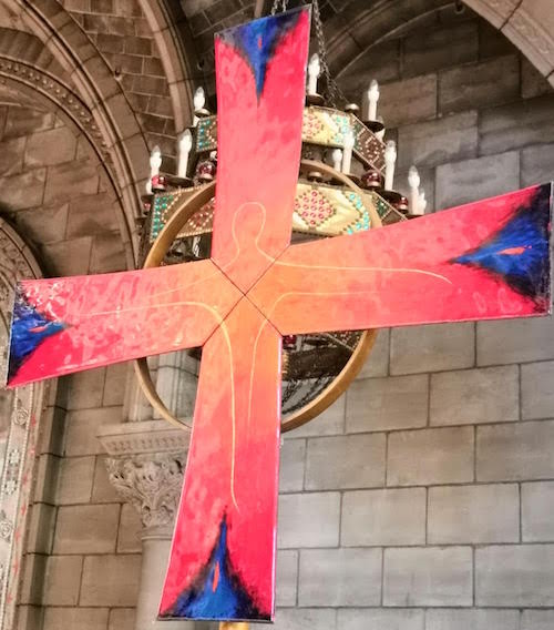 Croix église Notre-Dame-du-Perpétuel-Secours